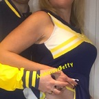 ArchieloveBetty @archielovebetty Leak OnlyFans 

 profile picture