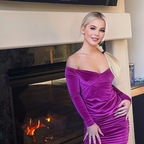 bellasfellasxxx (Bella Rose) OnlyFans Leaks 

 profile picture