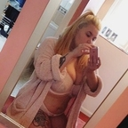 bellexox (BelleXOX) OnlyFans Leaked Videos and Pictures 

 profile picture