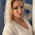 dolliedanger (Marilyn Merlot) OnlyFans Leaked Pictures & Videos 

 profile picture