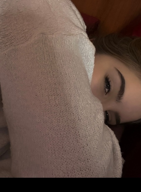 Header of emiliallure