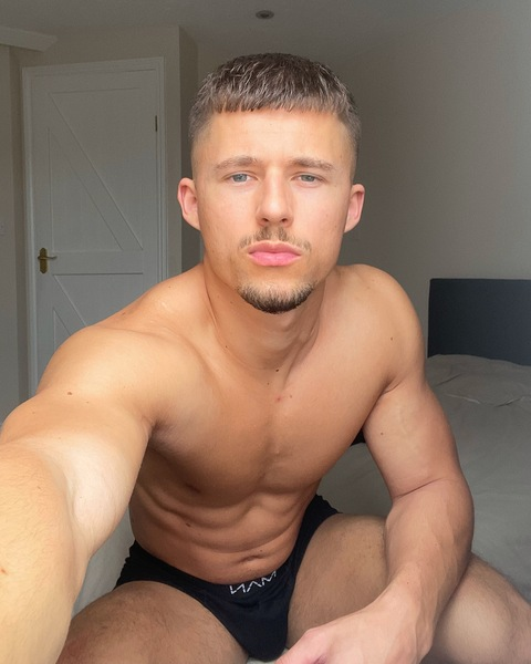 gymladchris69 OnlyFans - Free Access to 300 Videos & 240 Photos Onlyfans Free Access