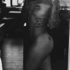 honeyhunnits (Vee) OnlyFans Leaks 

 profile picture