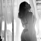 itsmeyvi OnlyFans Leaks 

 profile picture