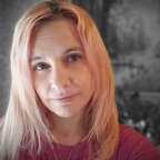 Kelly Lynn ASMR (@kellylynnasmr) Leaked OnlyFans 

 profile picture