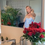 michelleulrichsen (Michelle Ulrichsen) OnlyFans Leaks 

 profile picture