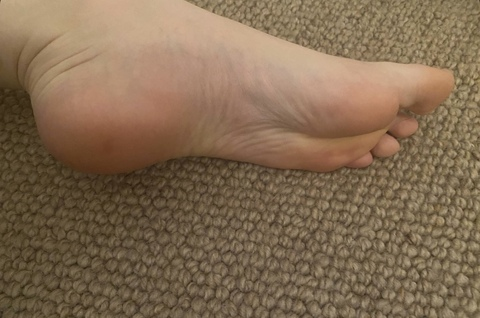 Header of redheadfeetx