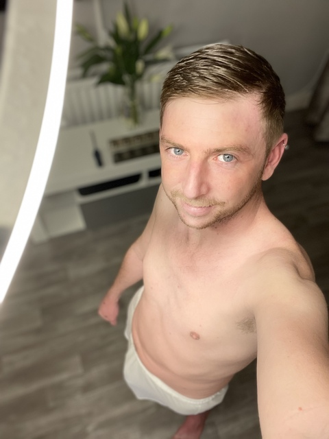 ste1985_01 OnlyFans - Free Access to 32 Videos & 49 Photos Onlyfans Free Access