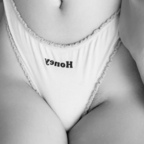 sznlau OnlyFans Leak 

 profile picture
