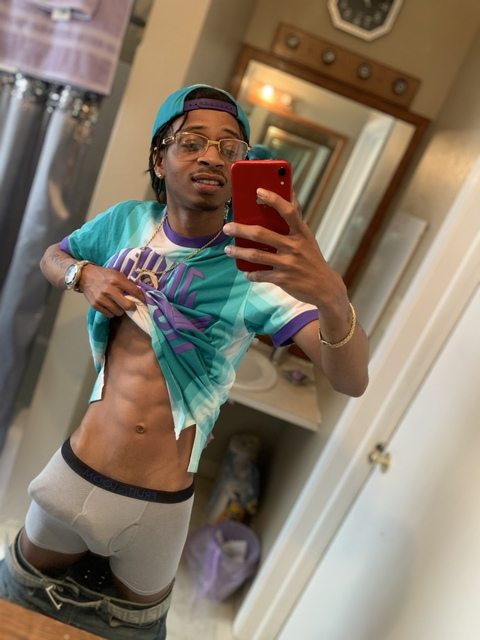 Header of yeahitsrell